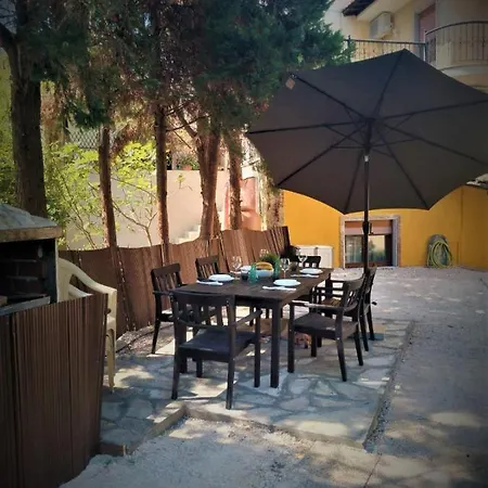 Konstantinos Апартаменты Вурвуру