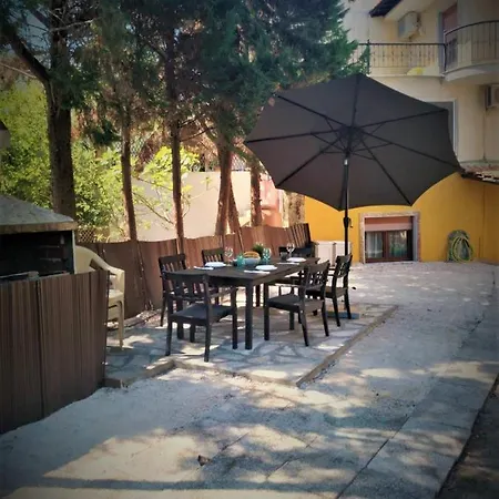 Апартаменты Konstantinos